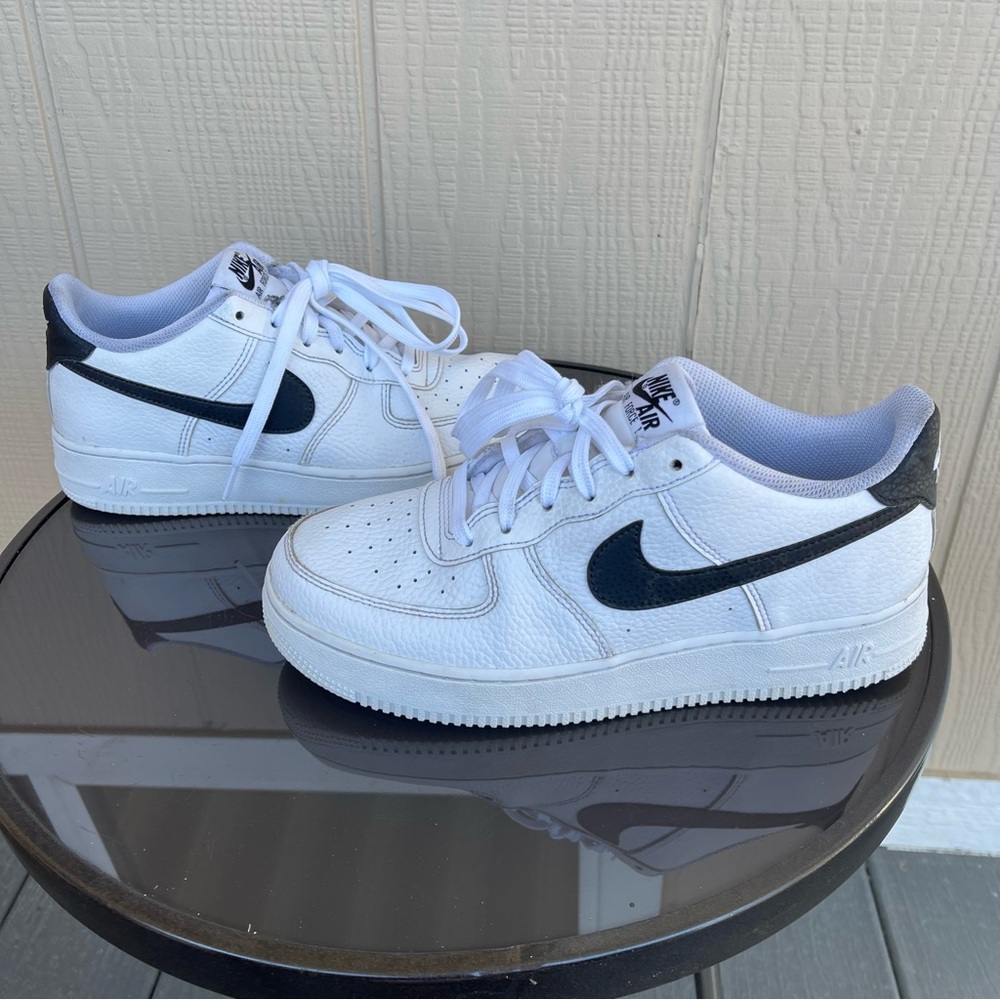 (Women's 8) Nike Kids White and Black Sneakers